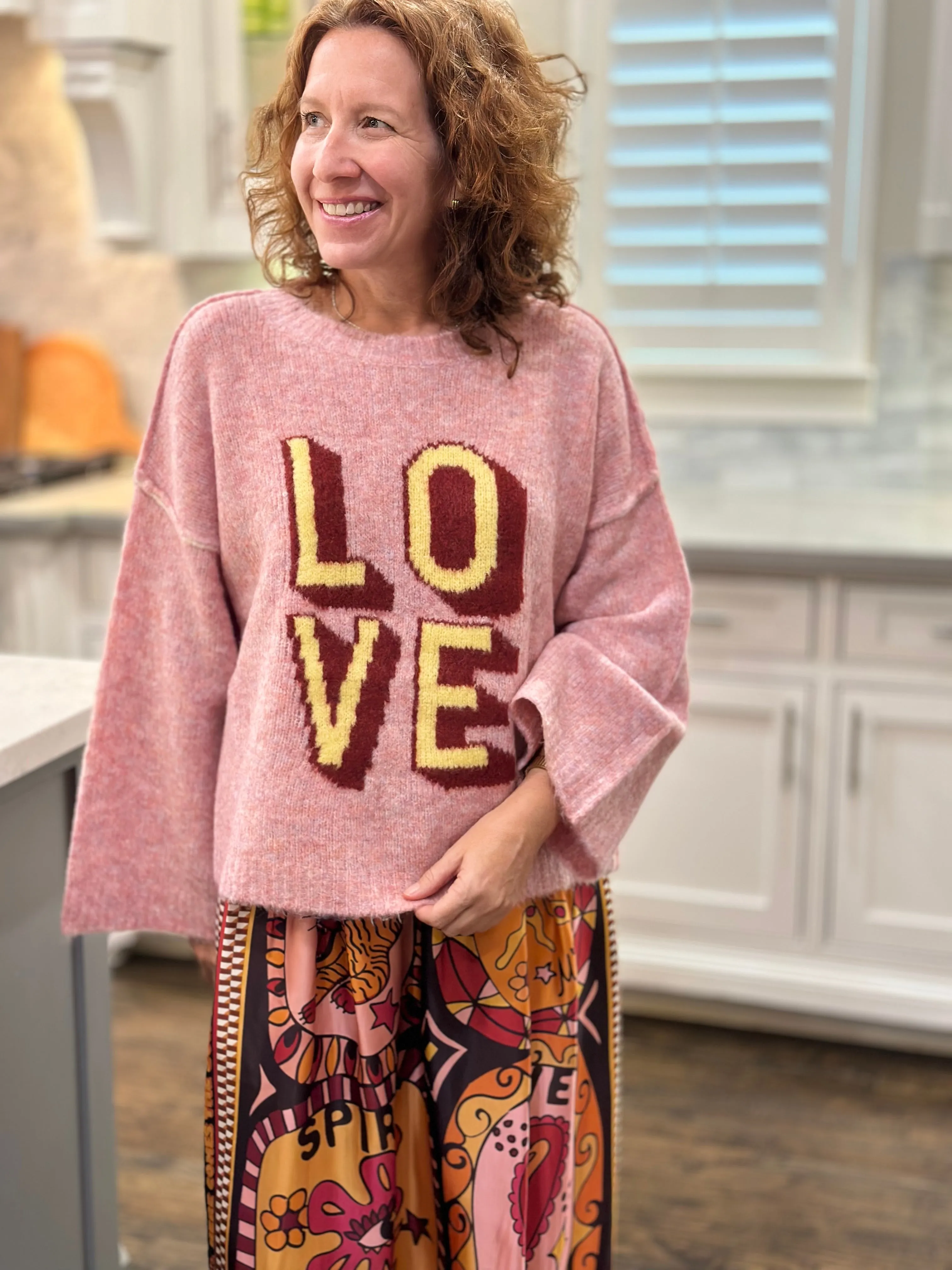 Me369 LOVE Sweater in Pink