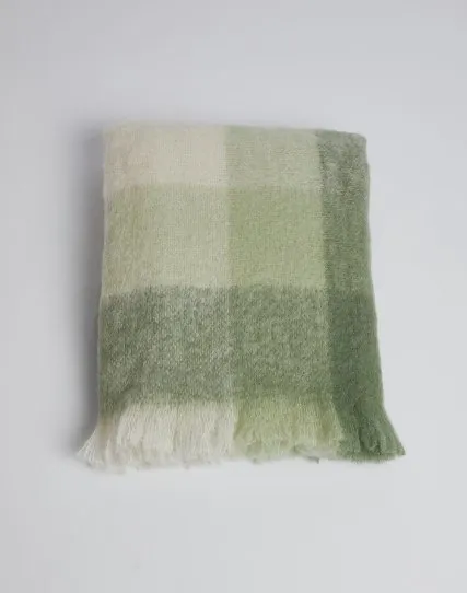 REVERSIBLE NEWGRANGE MOHAIR & WOOL THROW